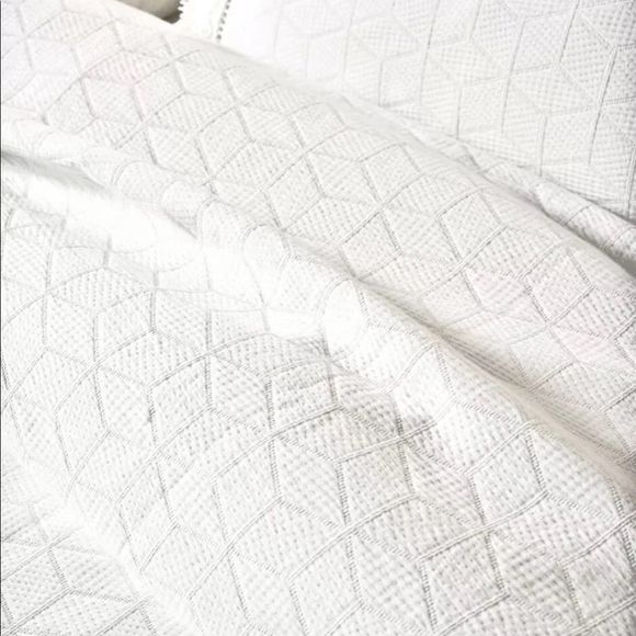 Anthropologie Duvet Diamond Fringe button closure - Picture 2 of 4